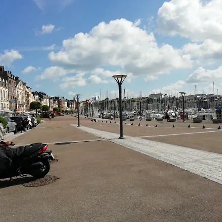 De La Place *